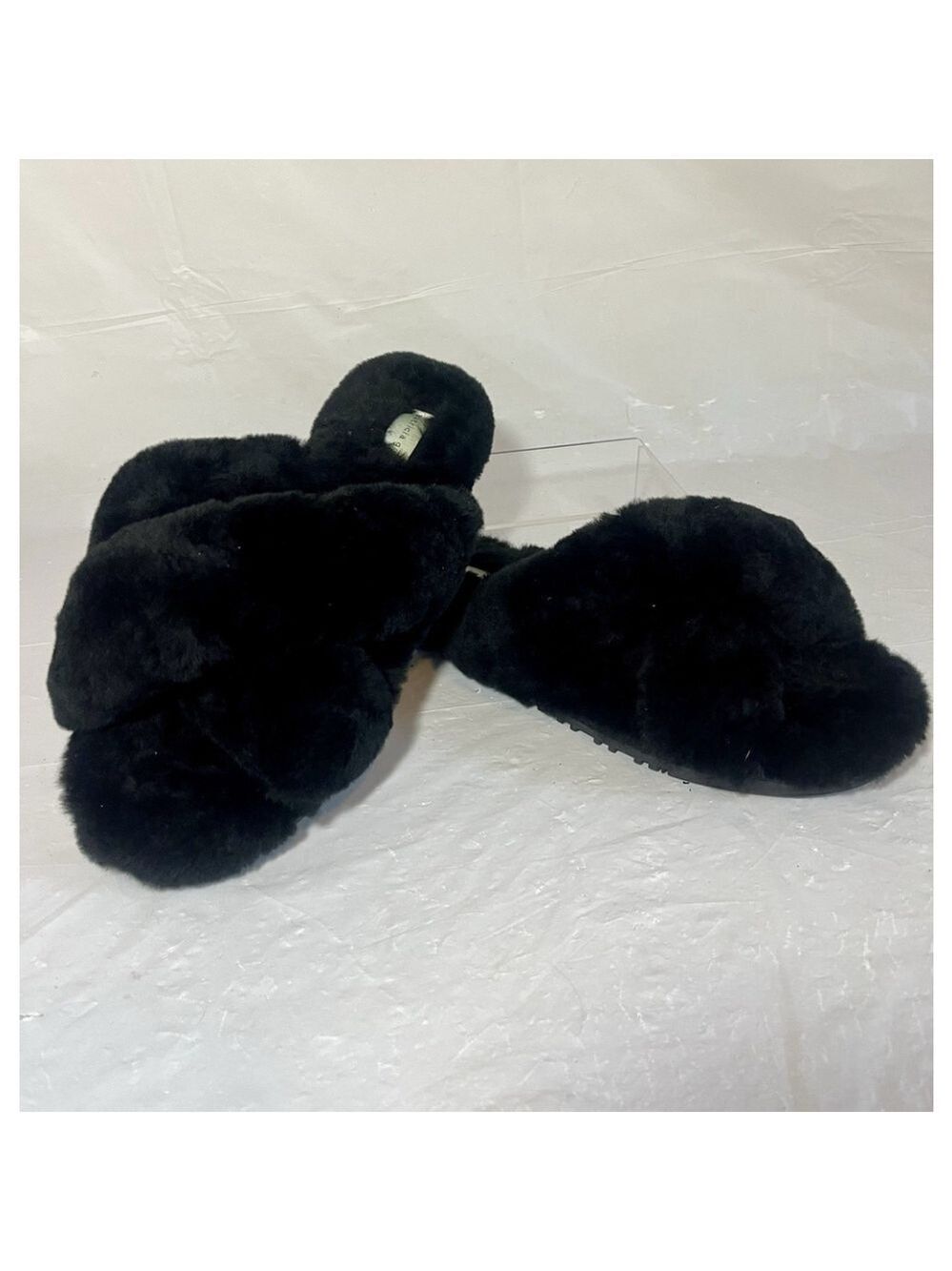 Patricia Green Women's Mt. Hood Shearling Slip On Slippers Size 8 black